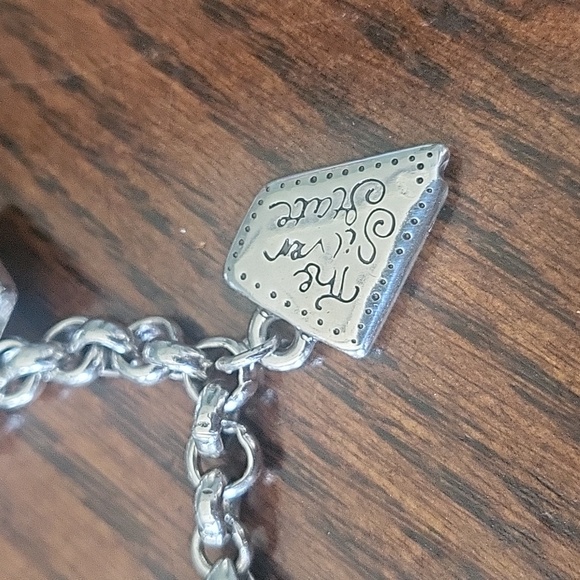 Vintage Brighton Las Vegas Nevada Charm Bracelet - EUC - K - Picture 4 of 13